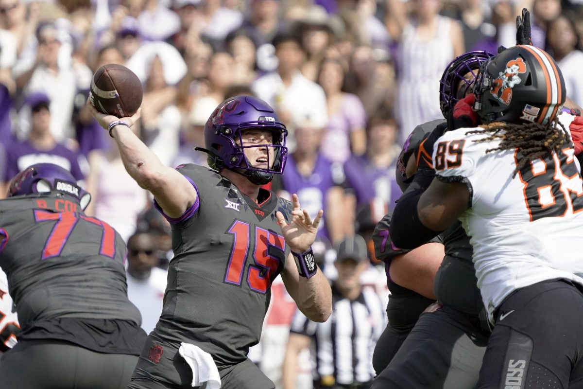 annually recognizes the toughest, most physical offensive line in the country, making it the only major college football award to honor a unit or group.
